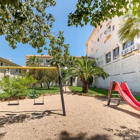 Apartamento El Eden By Altea Holiday Homes Екстериор снимка